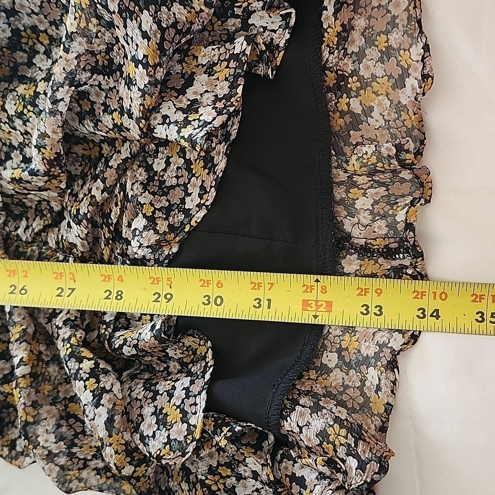 ASTR XS The Label Kimbra Dress Mini Ruched Floral Long Sleeve Ruffle V Neck - Picture 14 of 14